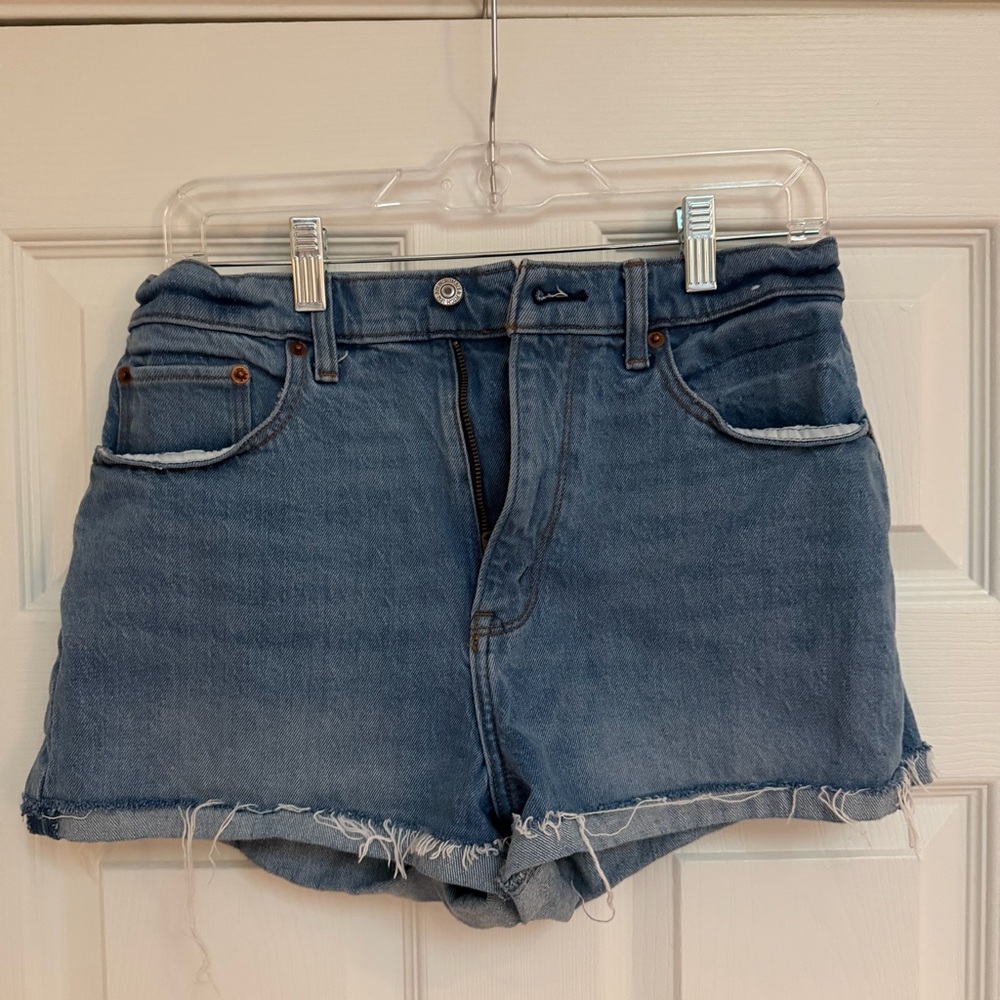 Abercrombie & Fitch Curve Love High Rise Mom Shorts